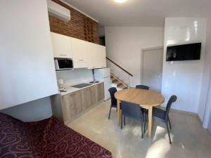 Modern villa with BBQ and parking