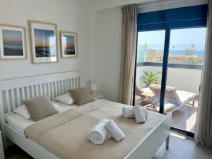 Apartamento Orizon con terraza y vistas al mar 004