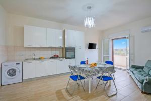 Le Bianche Apt 4 - terrace near the Sea - Happy Rentals