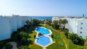 MARBELLA BANUS SUITES - Banús Playa Rocío - Premium 2BR - 2BA - Direct Beach Access - Stunning Sea & Garden Views - Outdoor Terrace - Super Bright - Pool - 3 Min Walk to Puerto Banús