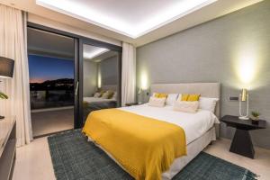 Luxurious 7-Bedroom Holiday House in Llucmajor, Mallorca