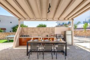 Villa Avia Pefkos by Villa Plus