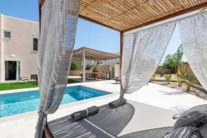 Villa Avia Pefkos by Villa Plus