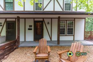 Lakeview 10B: Forest Den