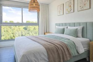 3 bed apartment, sea view 4 pools, gym padel