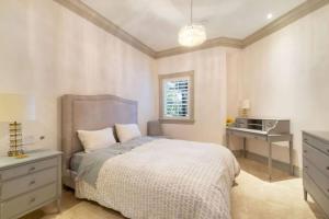 Luxurious 8-Bedroom Holiday House with Private Pool in Son Vida