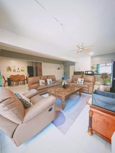 FamilyHome 12Pax 3Bedroom Fahrenheit 88 Pavilion Bukit Bintang TRX AJH3