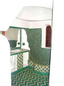 SADIK, Casa con terraza y vistas al mar en la medina de Asilah