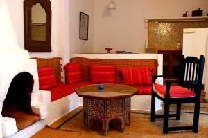 SADIK, Casa con terraza y vistas al mar en la medina de Asilah
