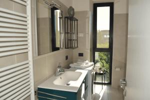 Bilocale moderno con doppia terrazza a Corvetto M3