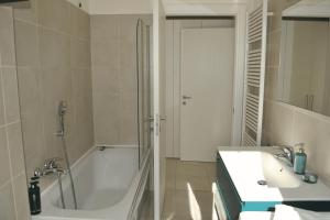 Bilocale moderno con doppia terrazza a Corvetto M3