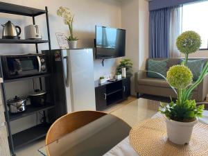 R2 condotel tower