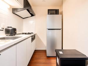 Direct to Shinjuku & Shibuya 50 sqm Apartment Sleeps 6