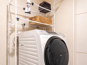 Direct to Shinjuku & Shibuya 50 sqm Apartment Sleeps 6