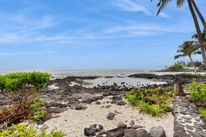 Flip Flops & Sand Beach house