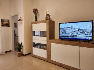 Anemone Apartment