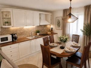 Apartments Villa Marid
