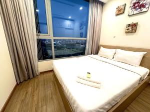 Landmark 2 Vinhome Central Park 2 Bedroom Apartments