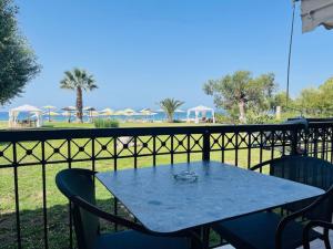 Studios Panagiota beach front studios