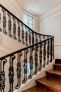 18th Century Italia Suite with Historic Charm & Modern Luxury in Central Porto 2N