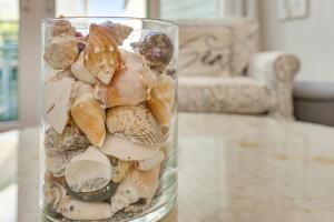Beachfront Condo w Balcony on Manasota Key