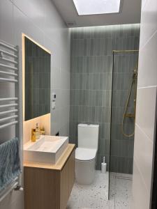 Astoria Design Apartment