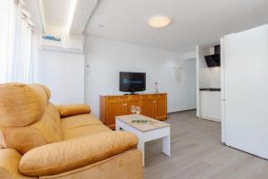 Casa del Mar Downtown and close to the beach