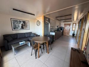 ALMAR House