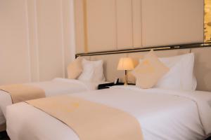 The Manor Hotel