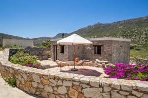 Lithos House
