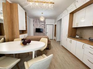 NeoPlace 62 - Meraki Pool & Spa Resort