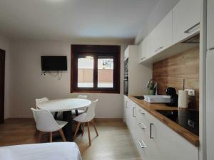Habitación con cocina en Muralla Lugo 1.3 C