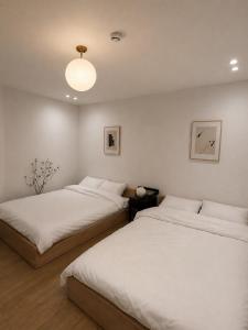 New Special Offer Line 6 5minute walk from Itaewon Station Olim Modeling Private Use Gyeongbokgung Palace Myeongdong Gangnam