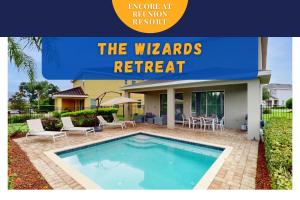 Near Theme Parks, fun filled home with Harry Potter bedroom, & private pool