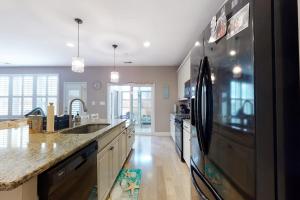 Bishops Landing -- 16985 Bellevue