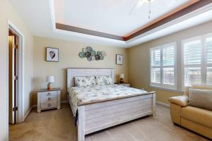 Bishops Landing -- 16985 Bellevue