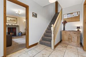 4 Bed in Whitby oc-wa965