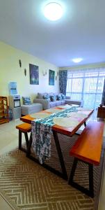 The Canopy Retreat 3BR and SQ Apartment