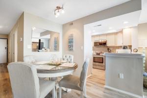 Sea Colony --- 208 Brandywine House