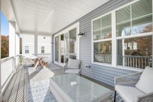 Tidal Walk --- 45 Tibbetts Point Way
