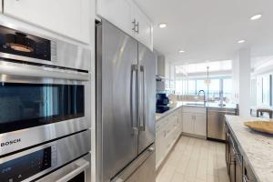 Sea Colony - 405S Edgewater House Rd
