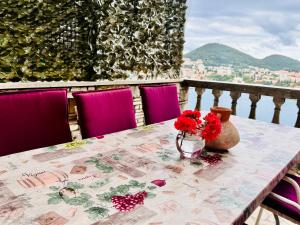 Flat -10 m balcony, views, large terrace