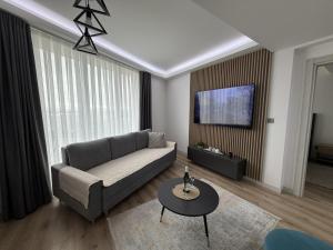 Cevahir Luxury Apartment Free Parking Skyline View
