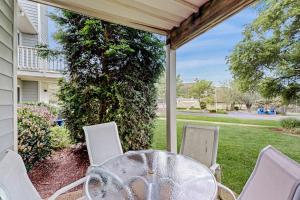 Spring Lake --- 20784 East Dr Unit 503