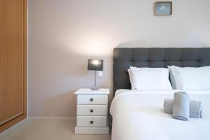 Lovely 2BD Apart 500m Beach AC Wi-Fi Pool Balcony