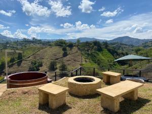 Villa con jacuzzi y vista al lago