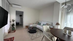Jardines del Puerto - Brand New 2BD apartment with parking, wifi & pool