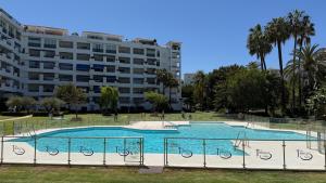 Jardines del Puerto - Brand New 2BD apartment with parking, wifi & pool