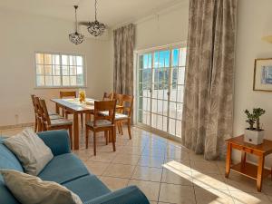 BnB Homes Villa Verde - pool, Marina view, BBQ, games room and garden