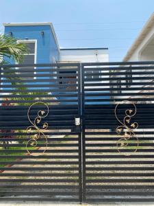 Modern living 5 Min to SAP Airport Free Parking